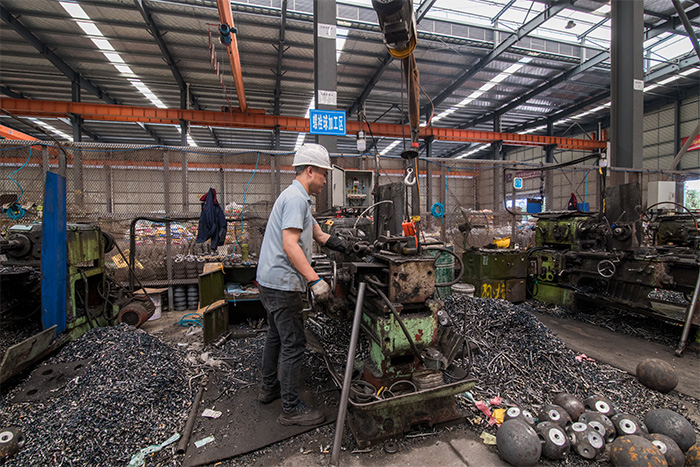 峨眉山网架配件-螺栓球加工车间